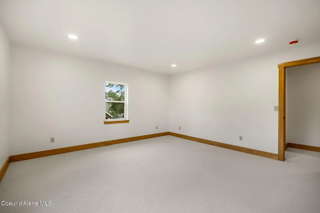603 Mackies Way Sandpoint ID 83864