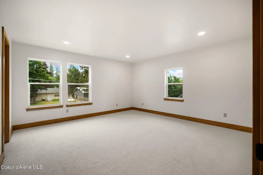 603 Mackies Way Sandpoint ID 83864