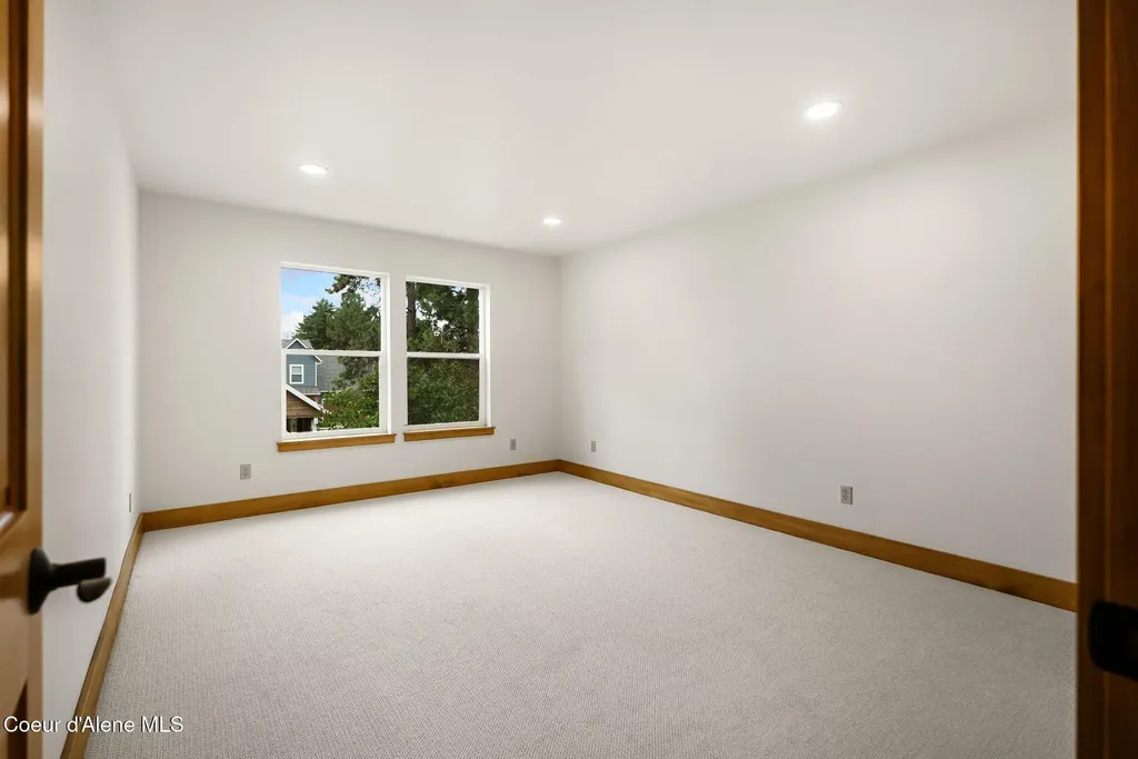 603 Mackies Way Sandpoint ID 83864