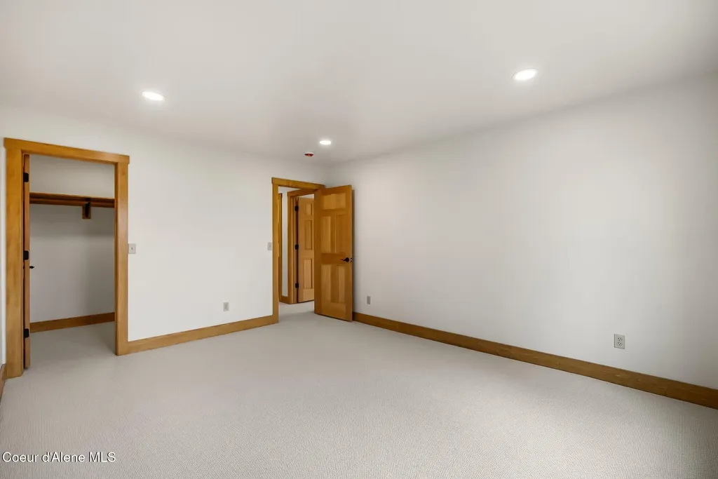 603 Mackies Way Sandpoint ID 83864