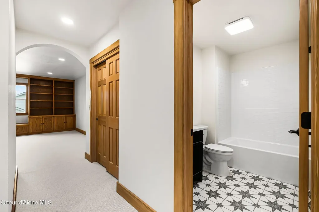 603 Mackies Way Sandpoint ID 83864