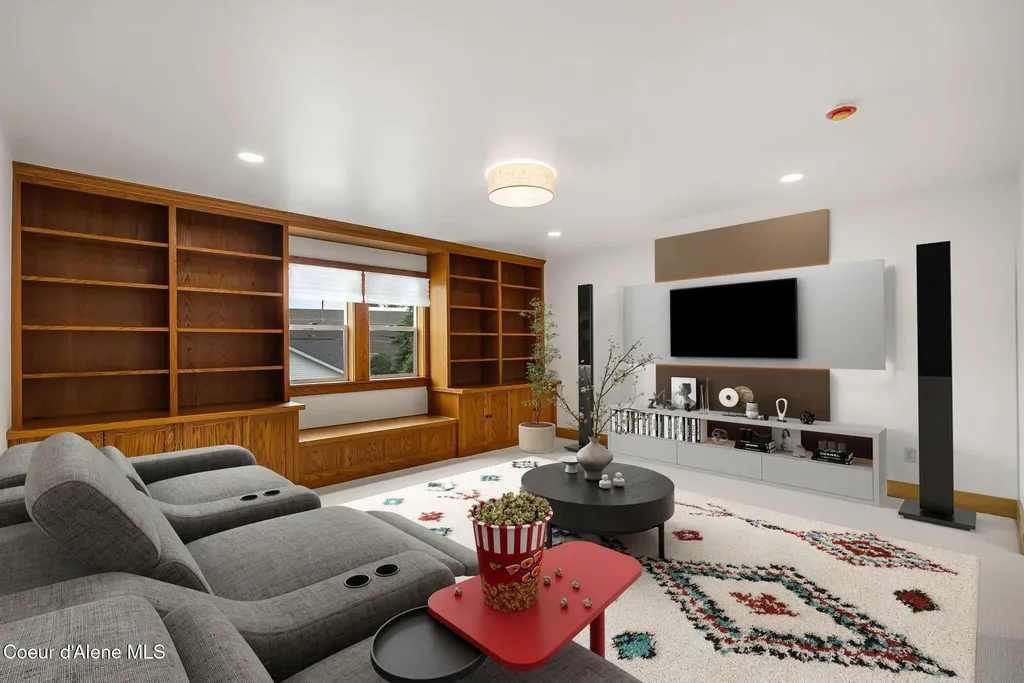 603 Mackies Way Sandpoint ID 83864
