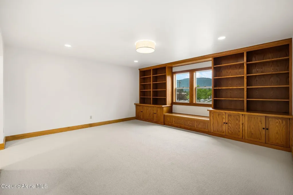 603 Mackies Way Sandpoint ID 83864