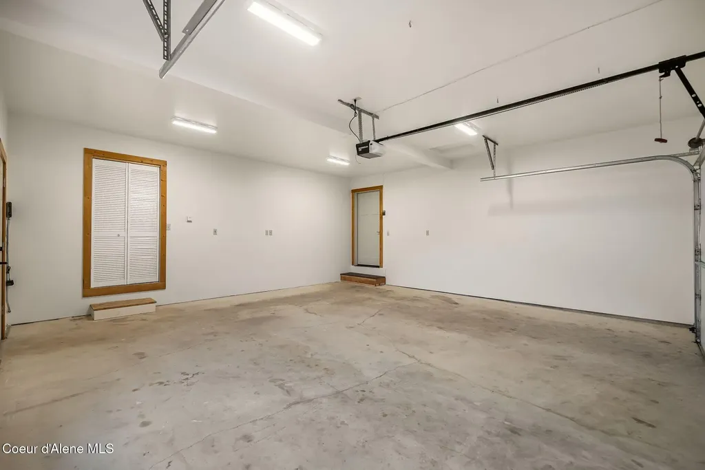 603 Mackies Way Sandpoint ID 83864
