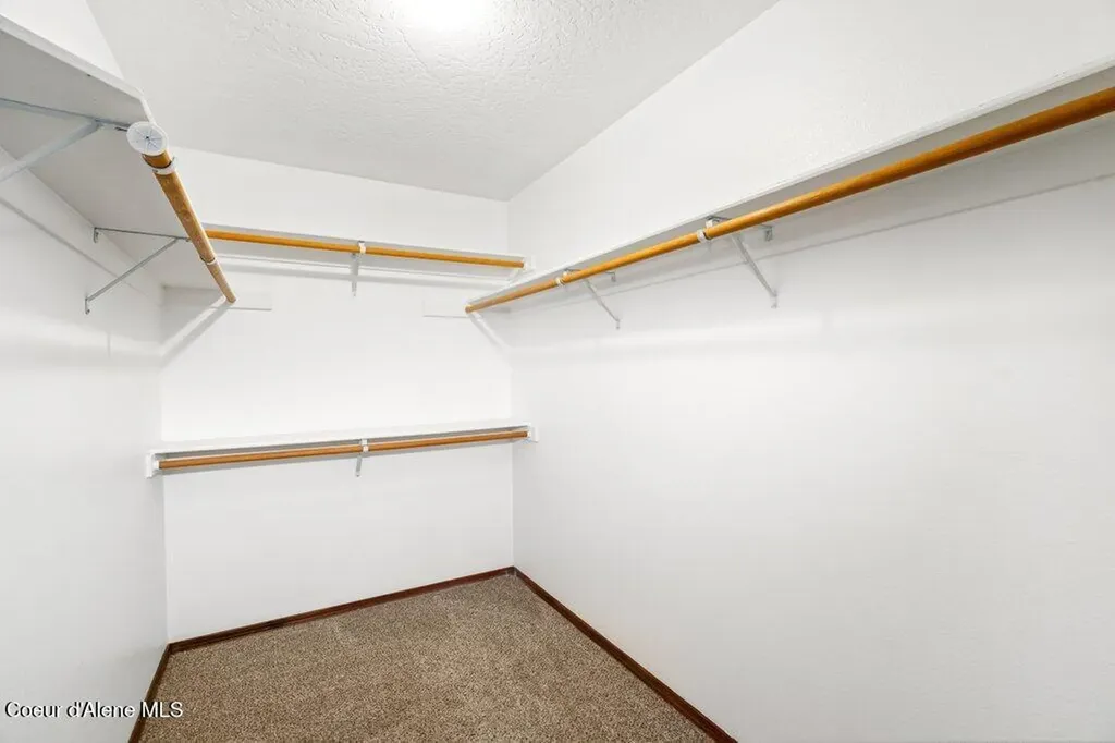2925 N Sand Trap Way Post Falls ID 83854