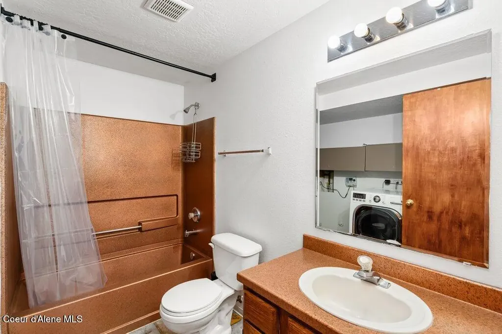 2925 N Sand Trap Way Post Falls ID 83854