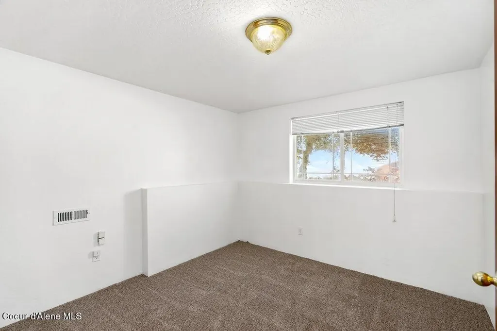 2925 N Sand Trap Way Post Falls ID 83854