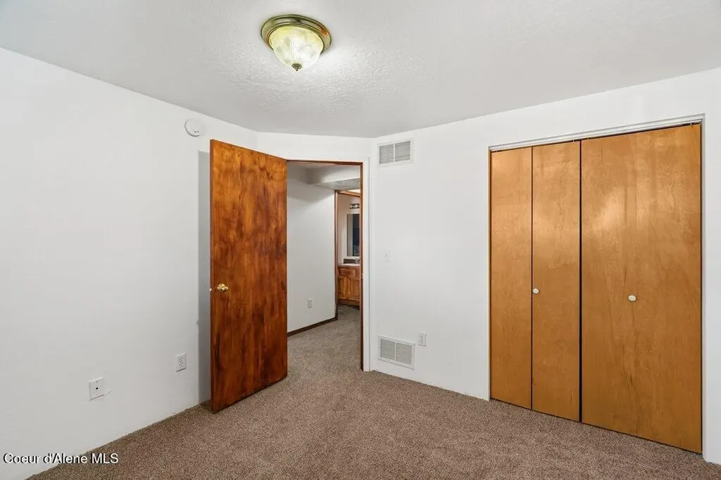 2925 N Sand Trap Way Post Falls ID 83854