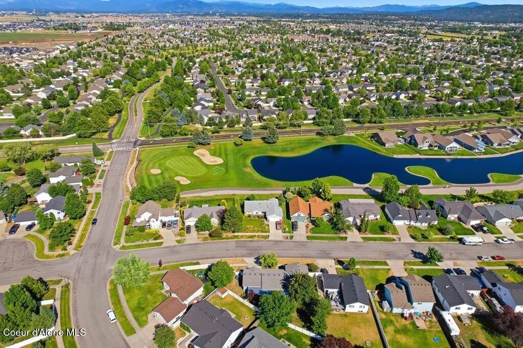 2925 N Sand Trap Way Post Falls ID 83854