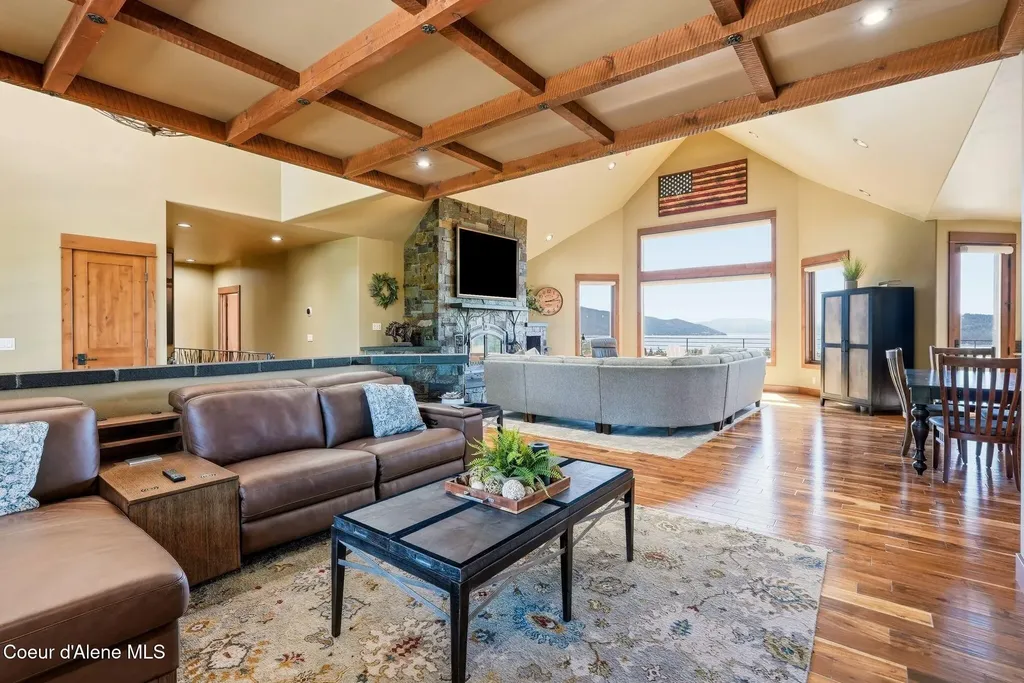 256 Hamilton Hill Drive Sandpoint ID 83864