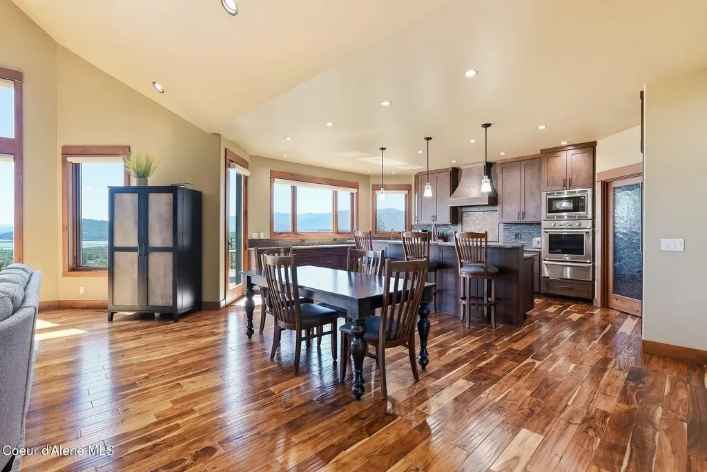 256 Hamilton Hill Drive Sandpoint ID 83864