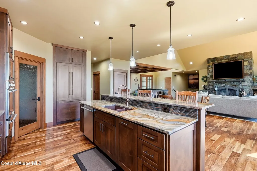 256 Hamilton Hill Drive Sandpoint ID 83864
