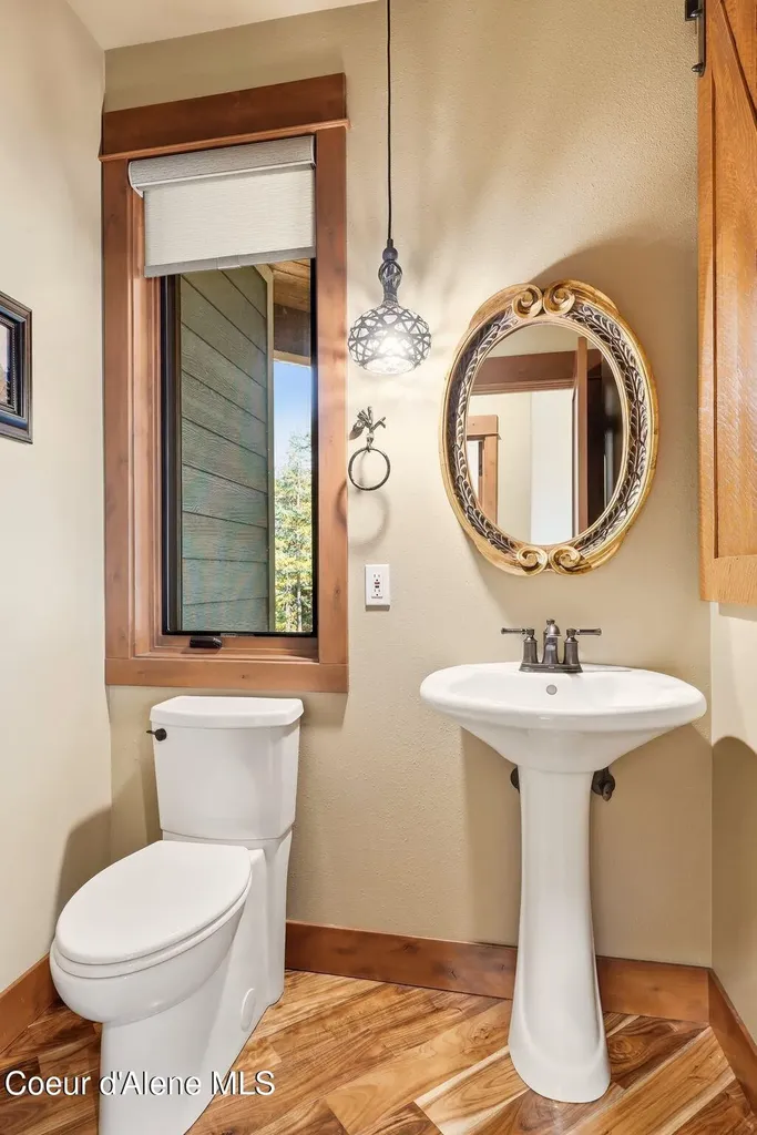 256 Hamilton Hill Drive Sandpoint ID 83864