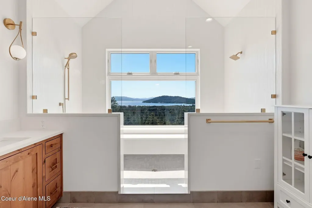 256 Hamilton Hill Drive Sandpoint ID 83864