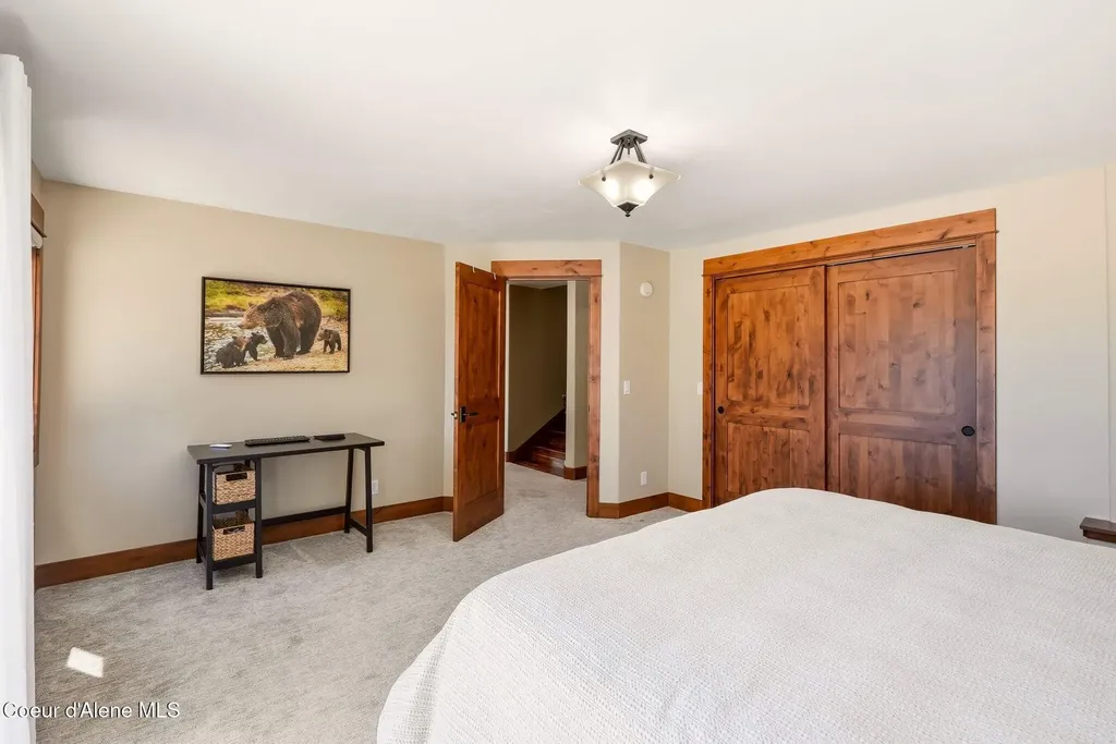 256 Hamilton Hill Drive Sandpoint ID 83864
