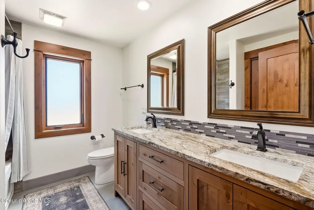 256 Hamilton Hill Drive Sandpoint ID 83864