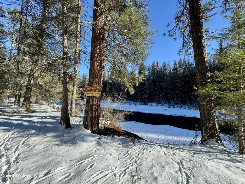 Nna Gunsmoke Lane Priest River ID 83856