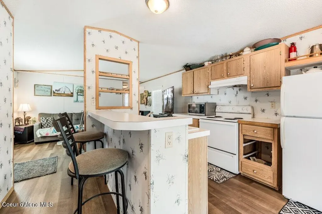 1100 Kootenai Cutoff Road Ponderay ID 83852