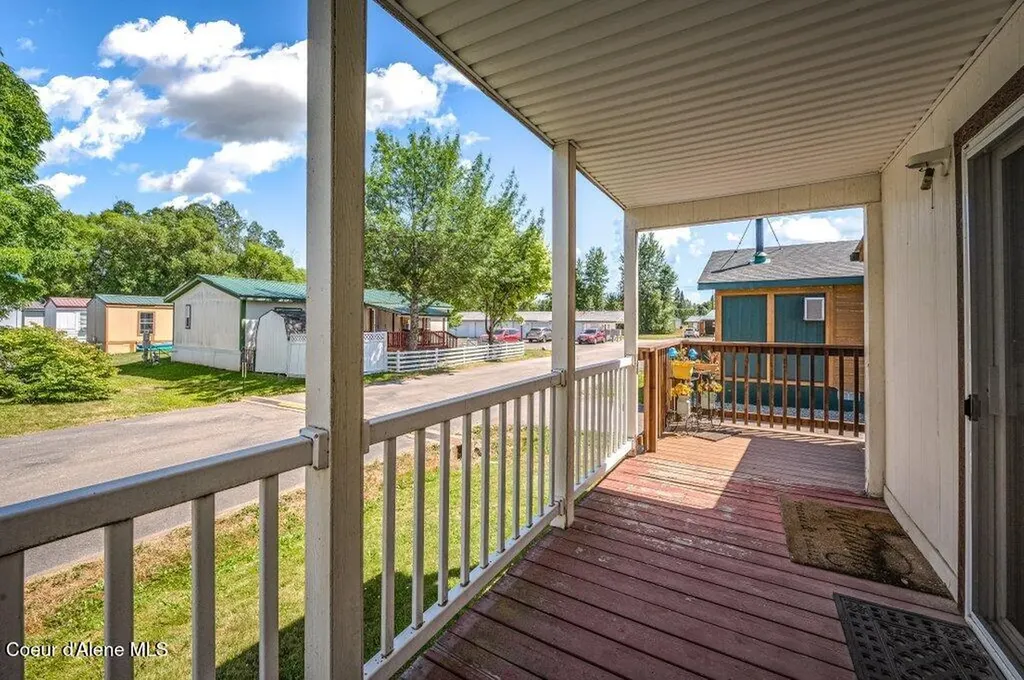 1100 Kootenai Cutoff Road Ponderay ID 83852