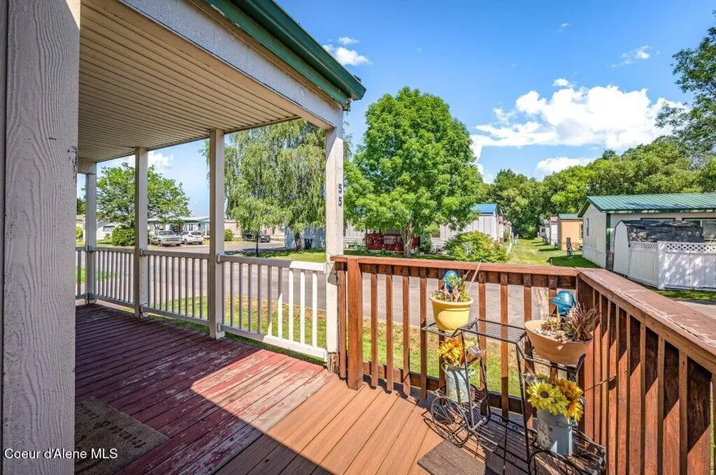 1100 Kootenai Cutoff Road Ponderay ID 83852