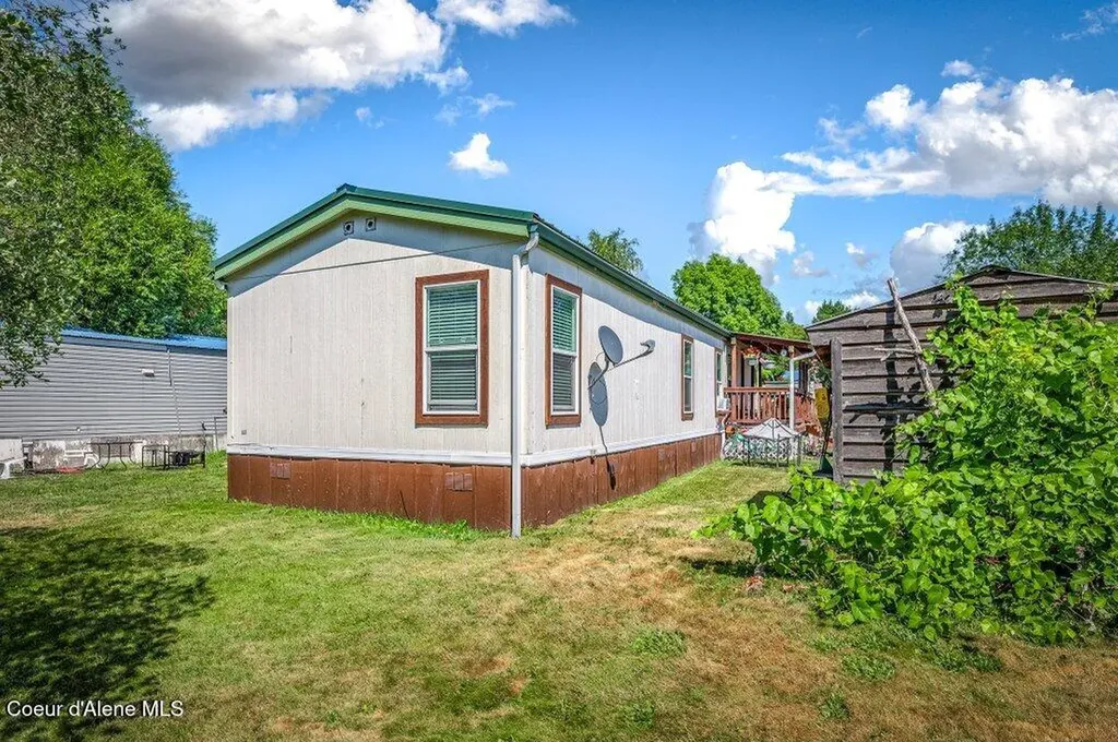 1100 Kootenai Cutoff Road Ponderay ID 83852