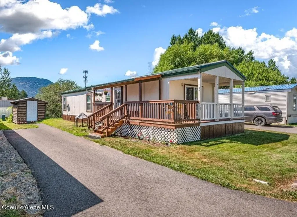 1100 Kootenai Cutoff Road Ponderay ID 83852