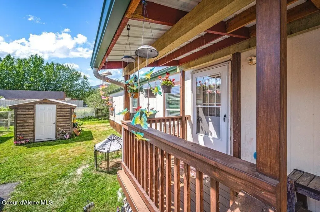 1100 Kootenai Cutoff Road Ponderay ID 83852