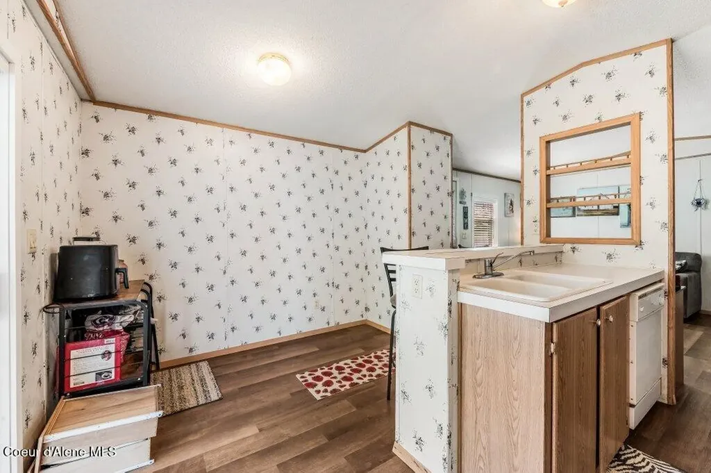 1100 Kootenai Cutoff Road Ponderay ID 83852
