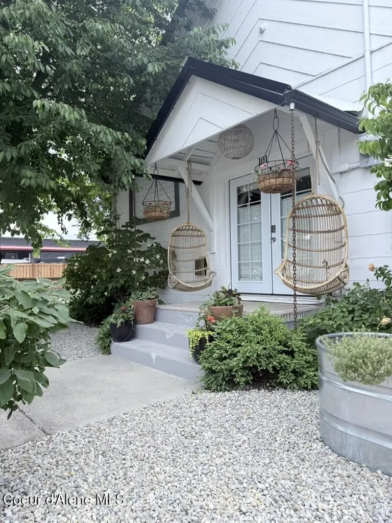 101 & 103 N Boyer Avenue Sandpoint ID 83864