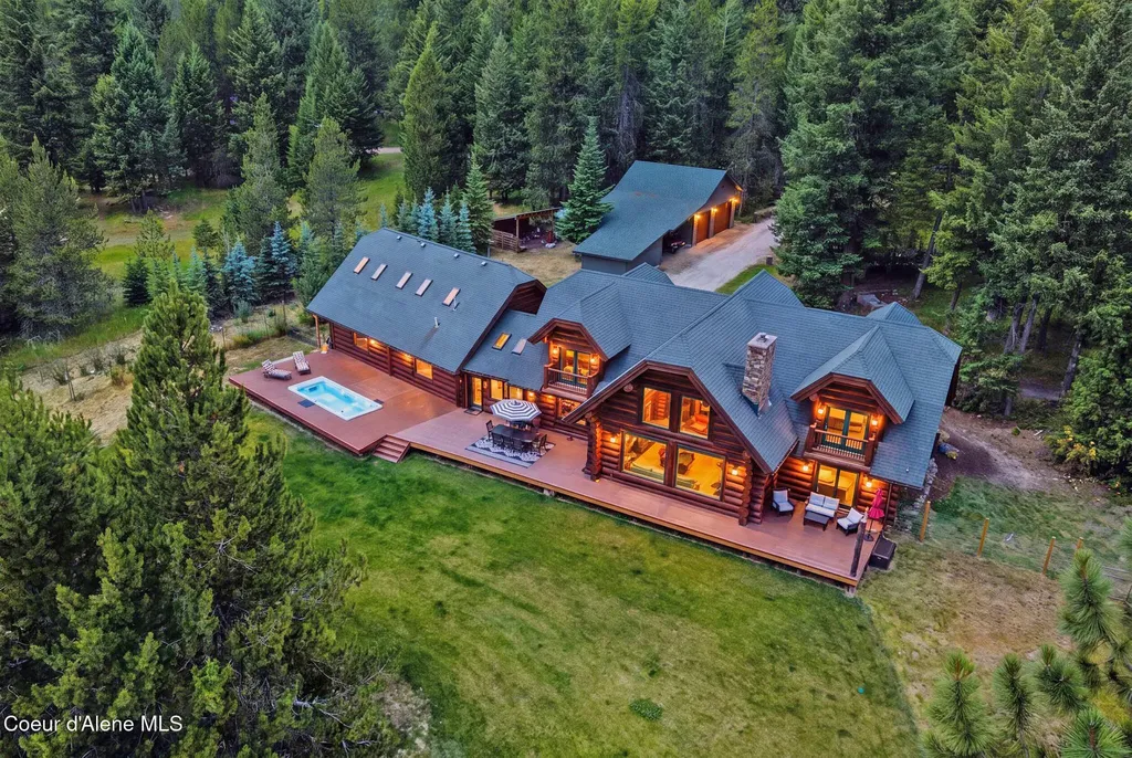 532 Meadowview Drive Sagle ID 83860