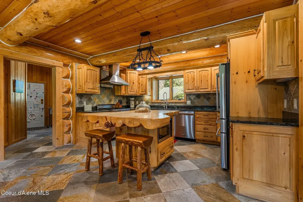 532 Meadowview Drive Sagle ID 83860
