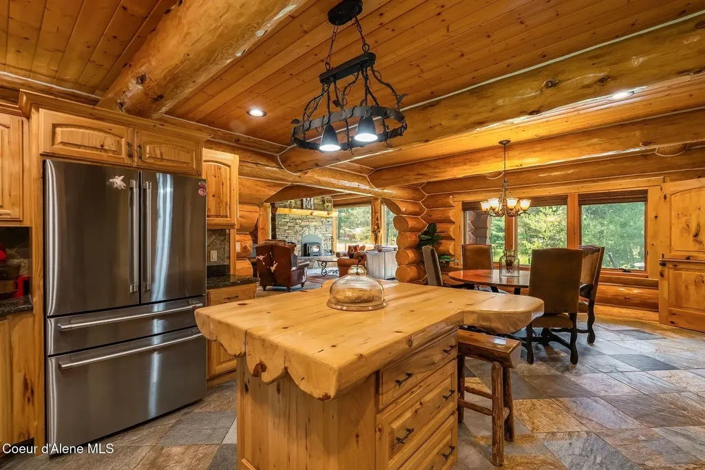 532 Meadowview Drive Sagle ID 83860