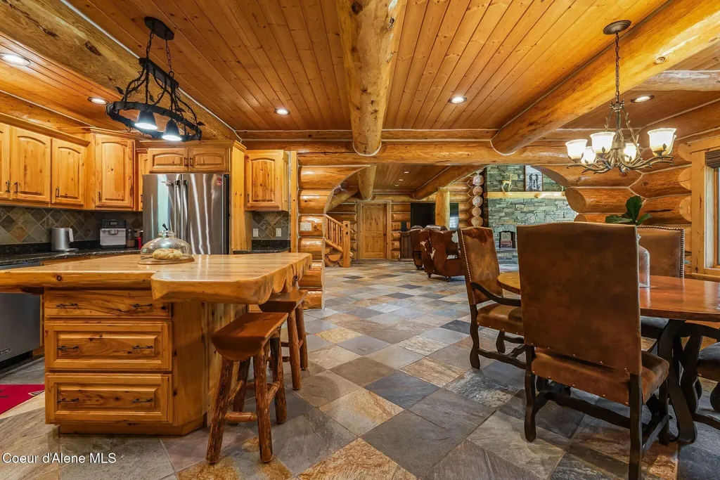 532 Meadowview Drive Sagle ID 83860
