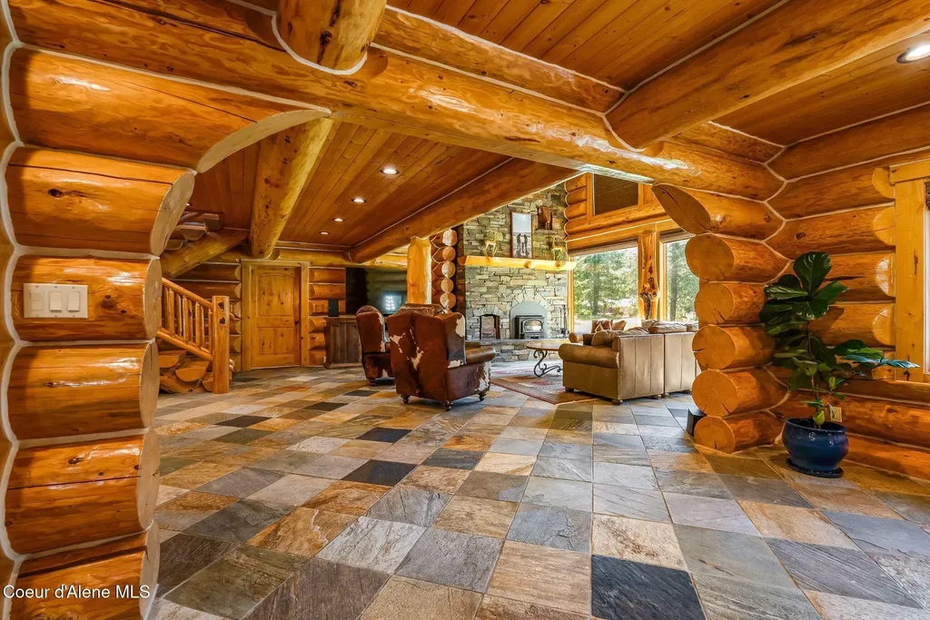 532 Meadowview Drive Sagle ID 83860