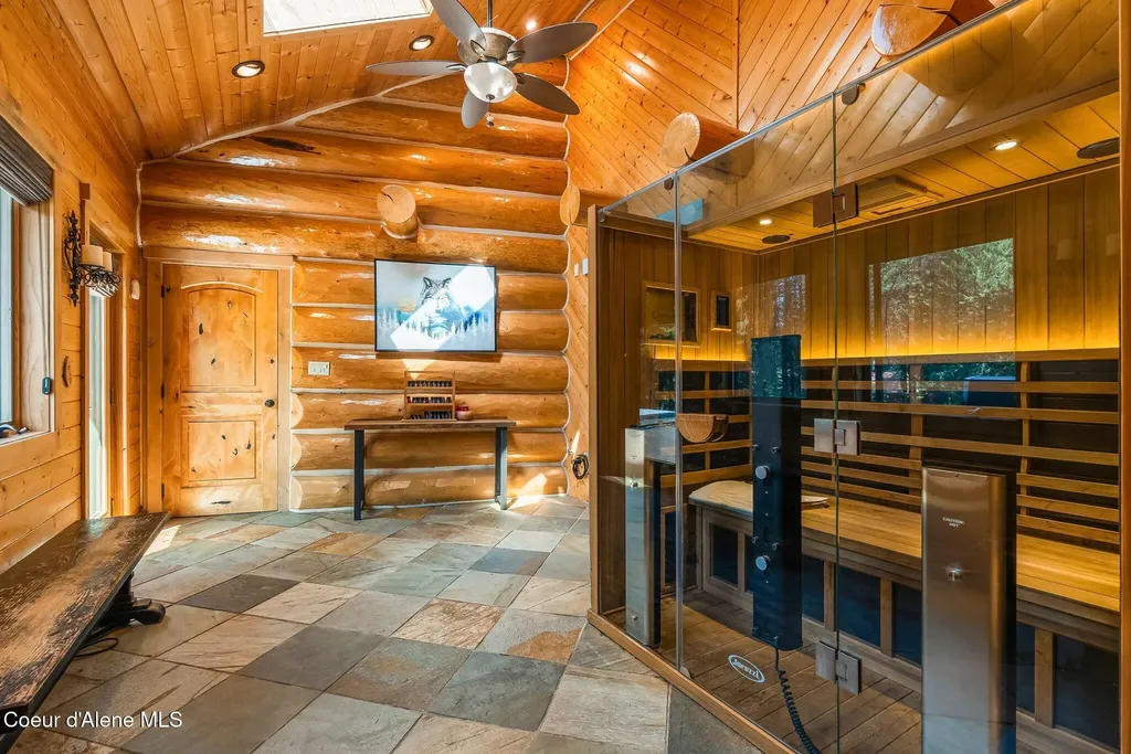 532 Meadowview Drive Sagle ID 83860