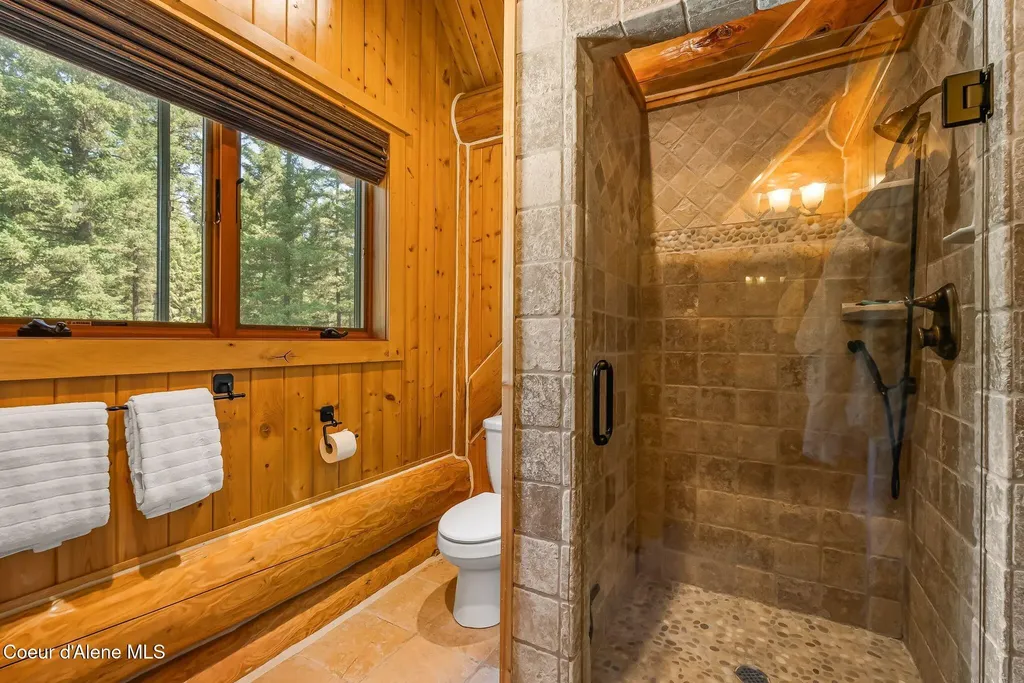 532 Meadowview Drive Sagle ID 83860