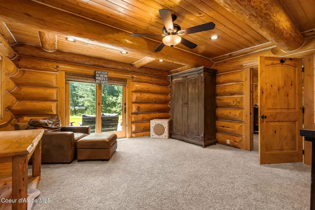532 Meadowview Drive Sagle ID 83860