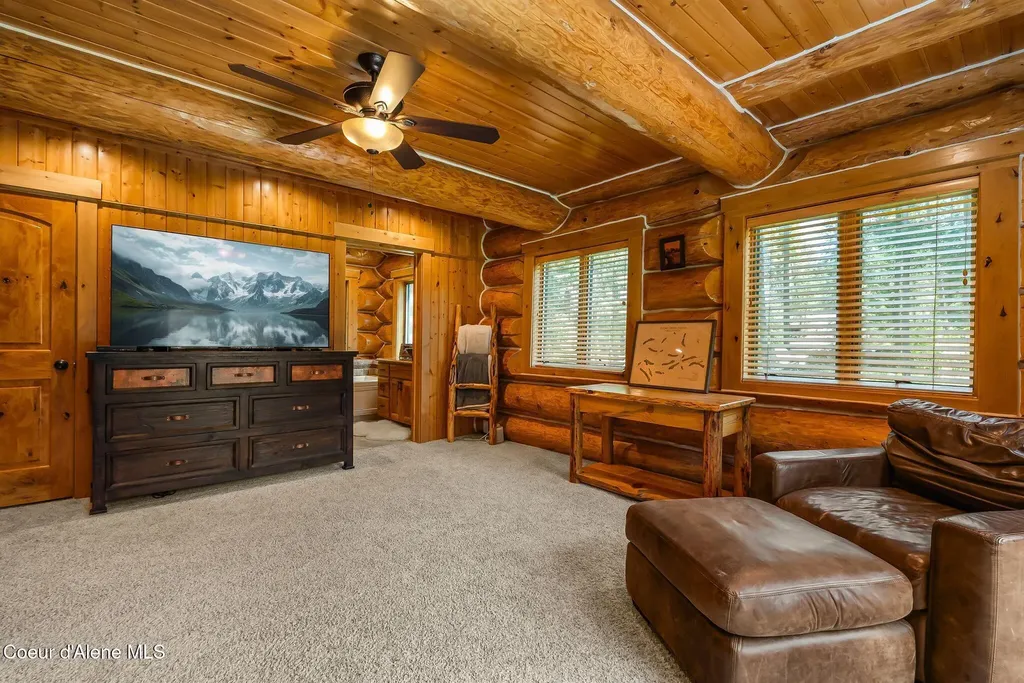 532 Meadowview Drive Sagle ID 83860
