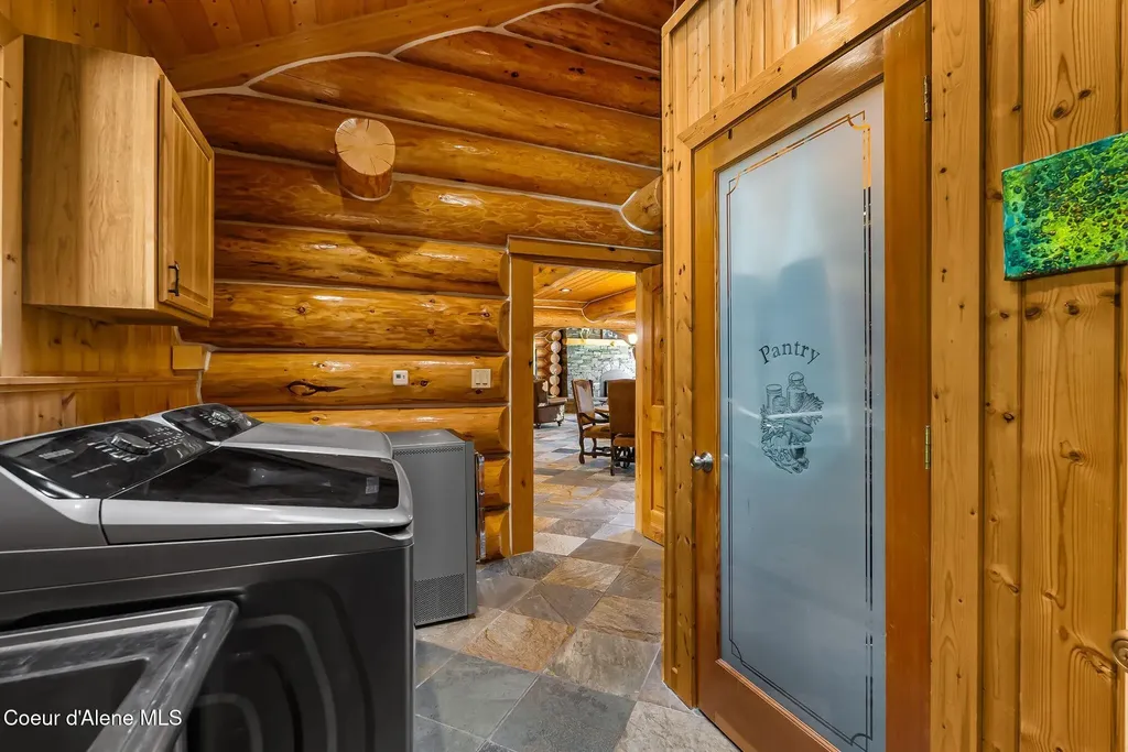 532 Meadowview Drive Sagle ID 83860