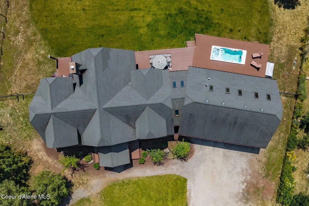 532 Meadowview Drive Sagle ID 83860