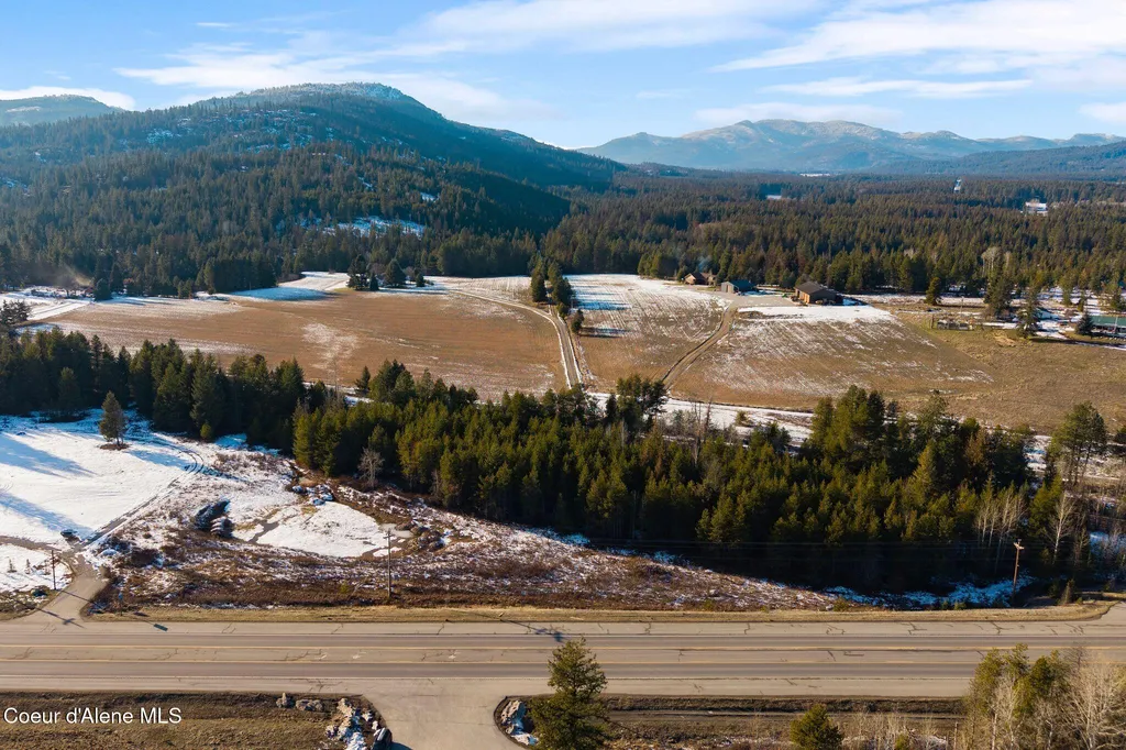 464838 Highway 95 Sagle ID 83860