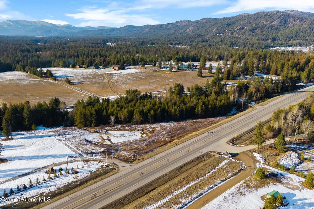464838 Highway 95 Sagle ID 83860
