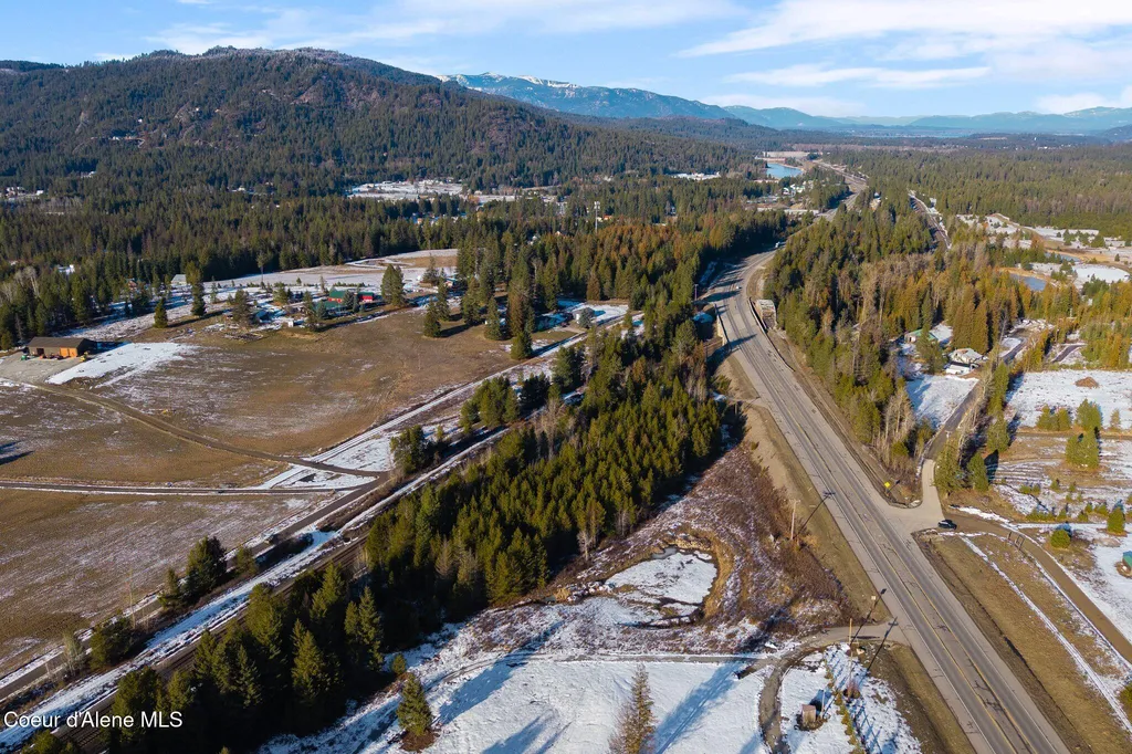 464838 Highway 95 Sagle ID 83860