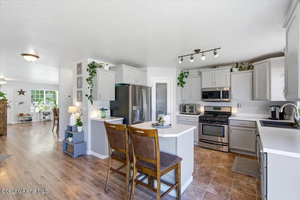 1879 E Warbler Lane Post Falls ID 83854