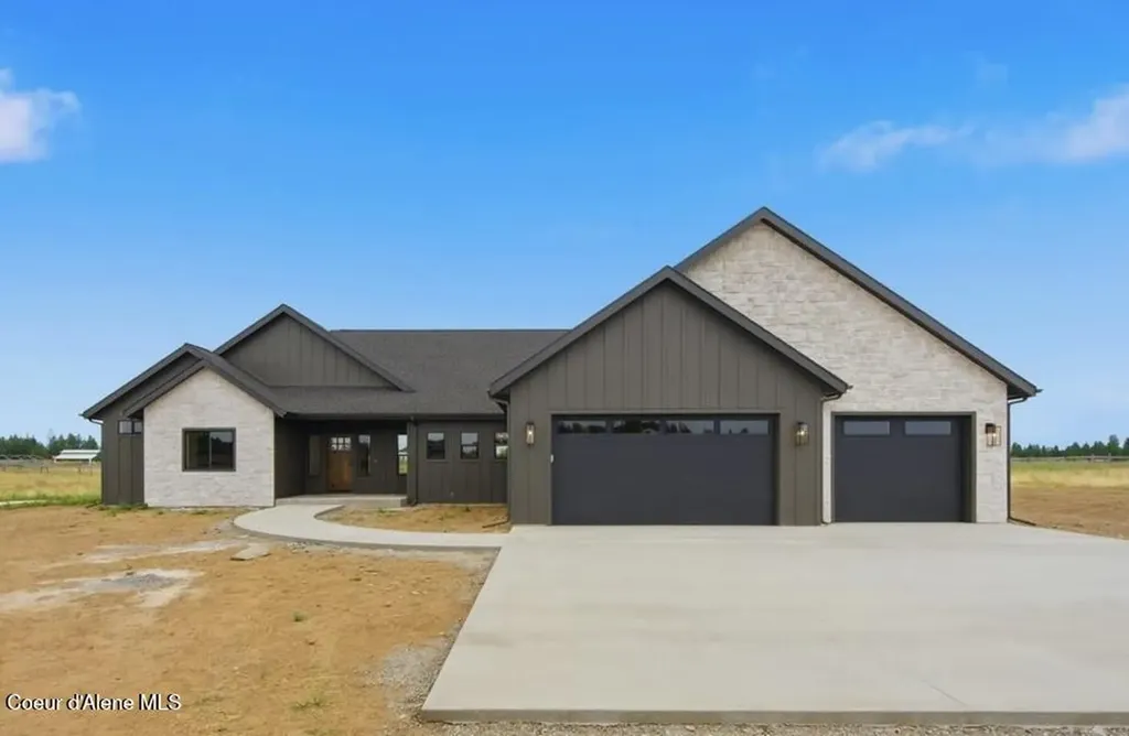 1971 E Yellow Pine Avenue Athol ID 83801