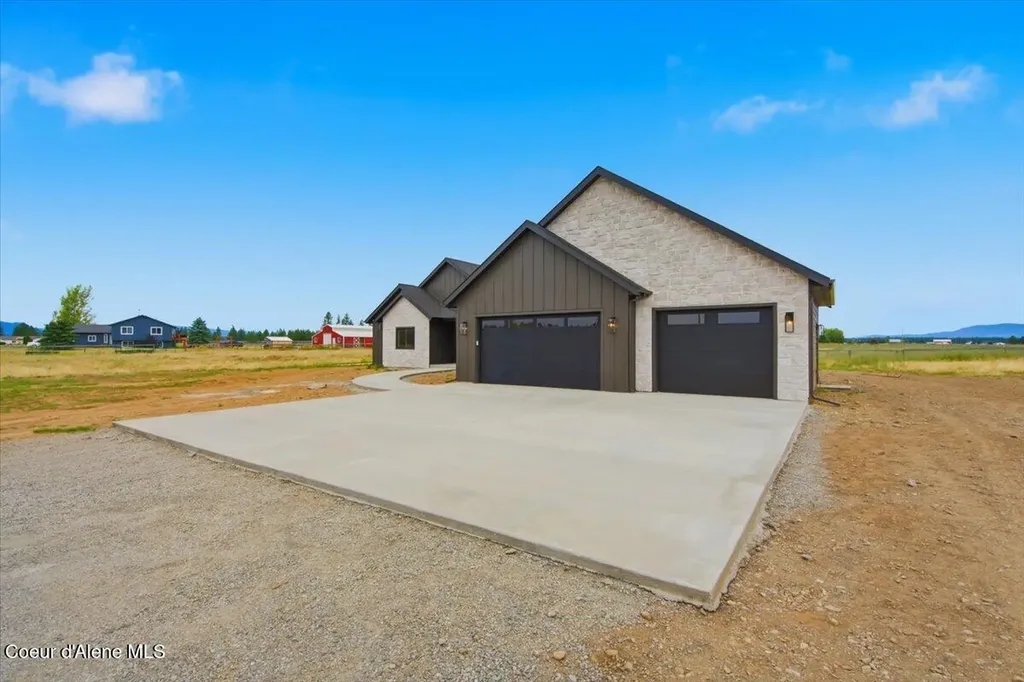1971 E Yellow Pine Avenue Athol ID 83801