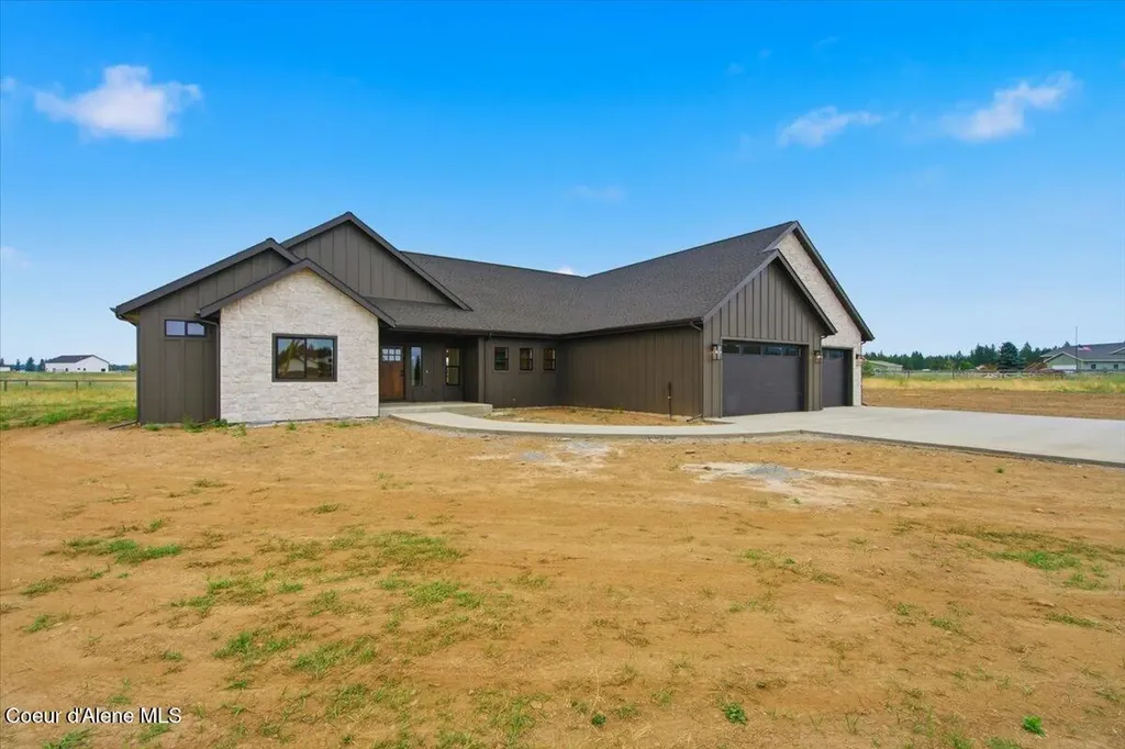 1971 E Yellow Pine Avenue Athol ID 83801
