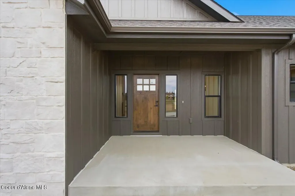 1971 E Yellow Pine Avenue Athol ID 83801
