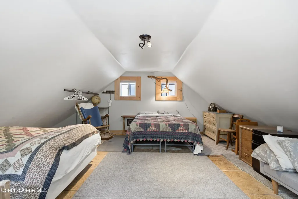 794 Wild Turkey Road Sandpoint ID 83864