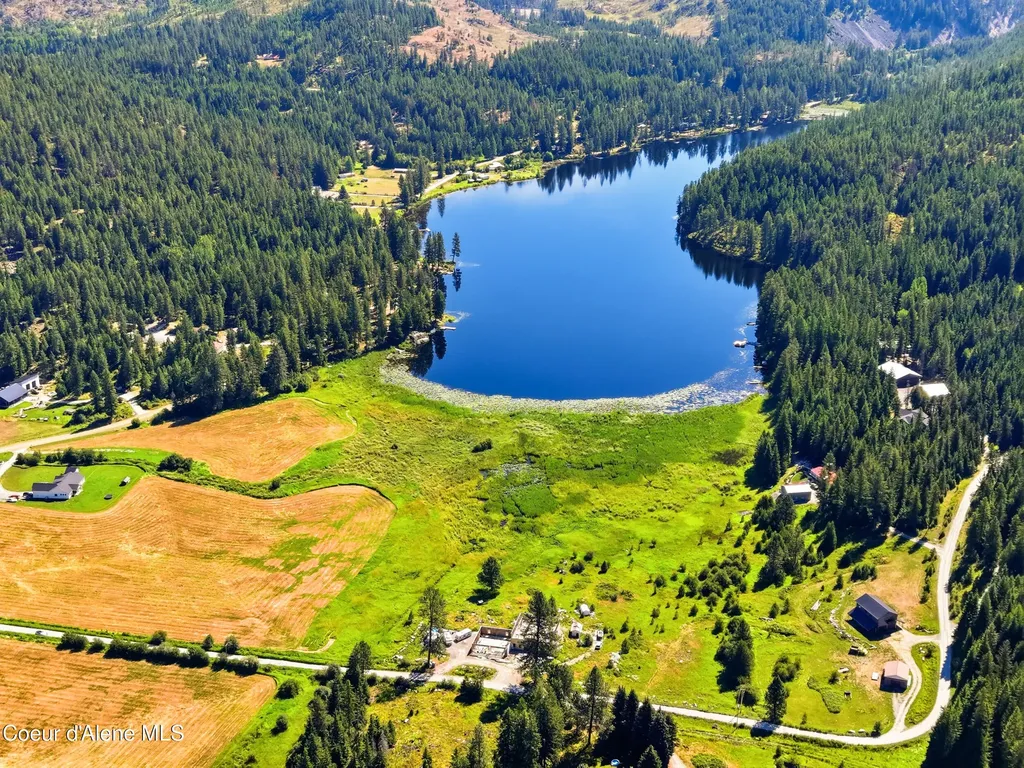 259 S Beaver Lake Road Athol ID 83801